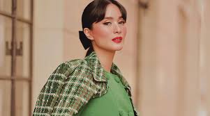 The official page of ms. She Made The List But What Does It Mean For Heart Evangelista To Be Part Of Vogue 100 Heart Evangelista Heart Evangelista Style Fashion