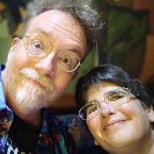 Emma Dumont « Midlife Crisis Crossover!