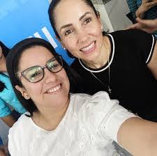 Cristina Vinueza's Instagram, Twitter & Facebook