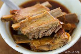 Terminal bas terletak di bahagian bandar utara sungai klang berhadapan dengan pasaraya mydin. Kee Heong Bak Kut Teh Taman Eng Ann Klang