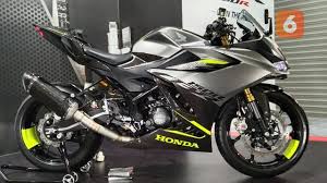 Cbr k45a modif hedon cbr 1000 fireblade. Honda Cbr150r Sporty Low Rider Ini Bisa Jadi Referensi Modifikasi Otomotif Liputan6 Com