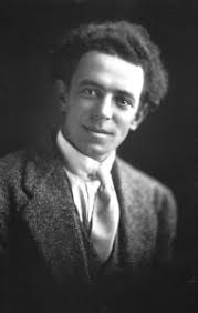 FRANK HURLEY: Capturing Adventures and History