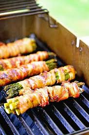 Asparagus Wrapped In Bacon Recipe In 2020 Grilled Asparagus Recipes Bacon On The Grill Bacon Wrapped Asparagus