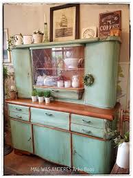 Gruner Tee 50er Jahre Kuchenbuffet In Meiner Neuen Sommerfarbe Shabbychic Kuchenbuffet Kitchencabinett Cabinet Tur Kuchenbuffet Buffetschranke Buffet