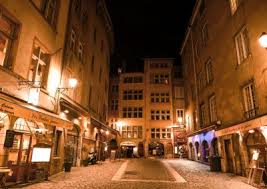 Comprehensive information on lyon's heritage, cultural and sporting activities, leisure and outings for tourists as well as leisure and business information for tourism professionals. Things To Do In Lyon For A Perfect Day Journication