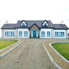 Tapered posts with stone work at the base. Northern Ireland Self Build This Joiner Tackled The Whole Project Himself Houseandhome Ie
