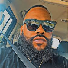 Maturity is realizing that Smooth Criminal video & dance routine was far  superior to Thriller's 🤷🏾‍♂️