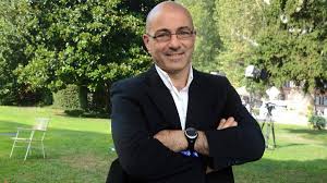 Ma cingolani non è nuovo a sfide di questo genere. Robot E Chilometri In Bici Chi E Cingolani Il Ministro Ciclista Che Vuol Far Pedalare Tutti La Gazzetta Dello Sport