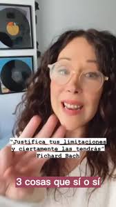 Hoy te cuento 3 cosas fundamentales que necesitas en tu día a día y 3 cosas  que NO necesitas e incluso te pueden estar frenando. Sígueme para más TIPS  #dianalopeziriarte #InstagramReels #CreerEsCrear #