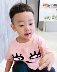 我只是人中癢啦~沒有在歐比康喔！真的啦真的啦.... ▻ 訂閱阿母&蔡波能的新頻道：https://pros.is/2UncleYT  #蔡桃貴#1Y8M21D