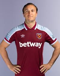 Este es un resumen de todas los fichajes del club en la temporada seleccionada. Umbro Launch West Ham 21 22 Home Shirt Soccerbible