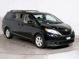 Résultat de recherche d'images pour "toyota sienna"
