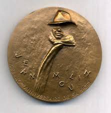 Il retrouve aussi une résistance tragiquement transformée. Jean Moulin Trapped Wolf French Resistance Bronze Medal By Emile Rousseau Medals French Resistance Bronze
