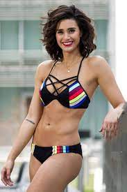 Mortal kombat (2021) r | 110 min. Bianca Bree Worthy Daughter Of Her Father Jean Claude Van Damme Page 1