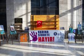 Eğitimin fiziksel şiddete etkisi kadına yönelik şiddet (2008) eğitimsiz kadınlarda % 52.5 i̇lköğretim mezunlarında % 39.9,orta öğretim mezunlarında % 35, lise ve üzeri eğitimlilerde ise % 25. Kutahya Belediyesi Nden Kadina Siddete Hayir Standi Bursada Bugun Bursa Bursa Haber Bursa Haberi Bursa Haberleri Bursa