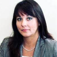 Angela Maiden's Instagram, Twitter & Facebook