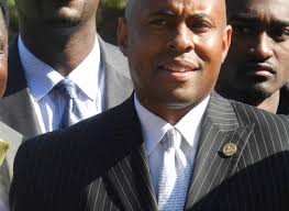 Alpha Phi Alpha General President Herman “Skip” Mason, Jr. visits Virginia  Union University