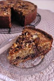 Une Recette Gourmande De Gateau Aux Poires Avec Des Morceaux De Chocolat Et Des Noisettes Pour Le Cote Go Gateau Au Poire Poire Au Chocolat Cake Poire Chocolat