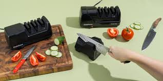 3-Stage Electric Knife Sharpener with Metal Dust Box and 20 Degree Angle System