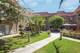 Brookdale Briargate Is An Assisted Living Community Located In Colorado Springs Co This Is A Medium Sized Colorado Springs Senior Living Communities Colorado