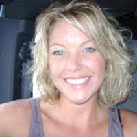 Elisha Lambert's Instagram, Twitter & Facebook