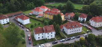 Dieses mehrfamilienhaus verfügt über 3 wohneinheiten. Der Wohnungsbestand Spar Und Bauverein Gehrden Eg