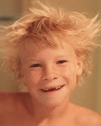 Harold Littrell, in occasione del 50esimo compleanno del fratello Brian, ha  condiviso questa simpatica foto di Brian da piccolo, che ha poi così  commentato: «Grazie Harold per avermi inviato questa foto. Mi