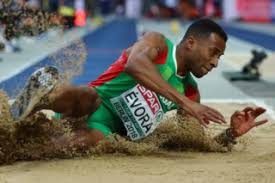 Nelson évora e tiago pereira foram eliminados. Nelson Evora Voou Para O Ouro Que Lhe Faltava Atletismo Publico