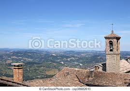 Découvrez saint marin avec quandpartir.com et préparez votre séjour en italie : Vieux Saint Marin Eglise Italie Tour Canstock