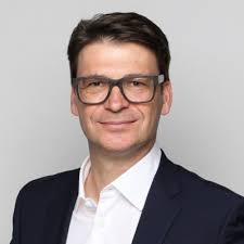 The auto industry is experiencing a normalization of profits after years of  high margins caused by supply shortages. EV sales are slowing down, leading  to significant excess capacity, as the industry… |