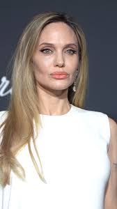 Angelina Jolie attends the photocall for the 2025 Chopard Trophy at the  78th annual Cannes Film Festival 🤍 📸 Getty