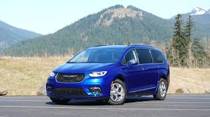 Pacifica hybrid performance pacifica hybrid engine: 2021 Chrysler Pacifica Review What S New Hybrid Fuel Economy Pictures Autoblog