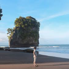 Pantaipangandaran #tempatwisatadijawabarat objek wisata pantai pangandaran merupakan primadona pantai di jawa. 13 Destinasi Wisata Di Pangandaran Yang Eksotik