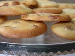 Palets De Dames De P Herme Larousse Des Desserts Cuisine Et Gourmandise Jaclyne Palets De Dame Recettes De Cuisine Gateaux Et Desserts