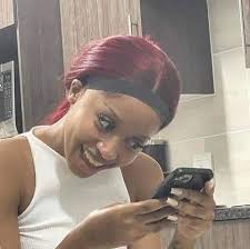 Mom: I want you home in 10 minutes Me in another city :