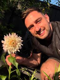 I know prolly not the greatest. But wanted to share what I took tonight❤️.  It rained and this is my favorite look