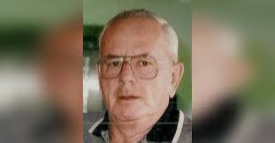 Earl Milligan's Instagram, Twitter & Facebook