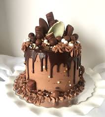 1001 Idees Pour Le Gateau D Anniversaire Au Chocolat Parfait Gateau Anniversaire Chocolat Decoration Gateau Chocolat Gateau Chocolat