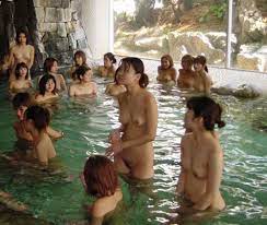 Continuing our 'southern' hemisphere tour: the onsen | the sl naturist