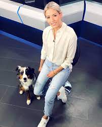 Laura papendick wechselt von sport1 in das moderationsteam von rtl. Laura Papendick On Instagram Das Ist Work Life Balance Work Sport1 Hundeliebe Love Happy Lovemyjob Dog Insta News Sport Sport1 Hundeliebe Frau