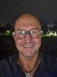 In 1979-1980, I was an exchange student from Norway in Massapequa. In the  fall of 79 I played soccer