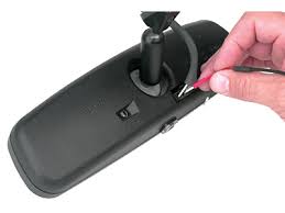 The taps should insert easily, reinsert the white clip back in to the plug and make sure it latches. Mirrortap Power Cord