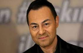 Karabiberim'in esmer güzeli i̇lknur soydaş yıllar sonra ortaya çıktı… serdar ortaç'ın 90'lı yıllara damgasını vuran 'karabiberim' adlı. Ciftcinin Traktorunu Haczeden Devlet Bankasi Yandas Serdar Ortac In Borcunu 8 Ay Oteledi Tr724