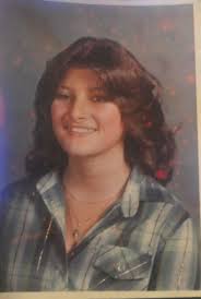 1971 mother-daughter photo with hairdos