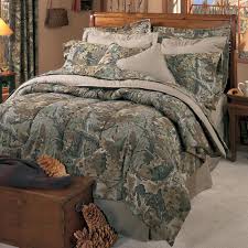 Boys rooms can be a hard place to decorate. Realtree Advantage Classic Ez Bed Sets Cabin Place