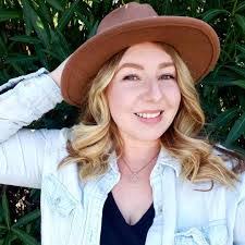 Casey Moreno's Instagram, Twitter & Facebook