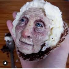Talented cake maker's edible buns of herself are receiving attention for  Mother's Day