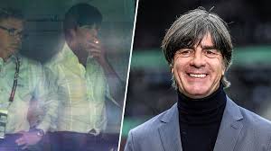 The site lists all clubs he coached and all clubs he played for. Bundestrainer Joachim Low Raucht Nicht Mehr Ich Habe Einfach Aufgehort Sportbuzzer De