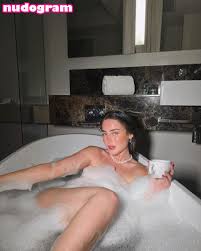 Effy Palarya  effypalarya Гола изтичане OnlyFans снимка 25 - Nudogram v2.1