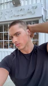 Kristin Donovan's Instagram, Twitter & Facebook